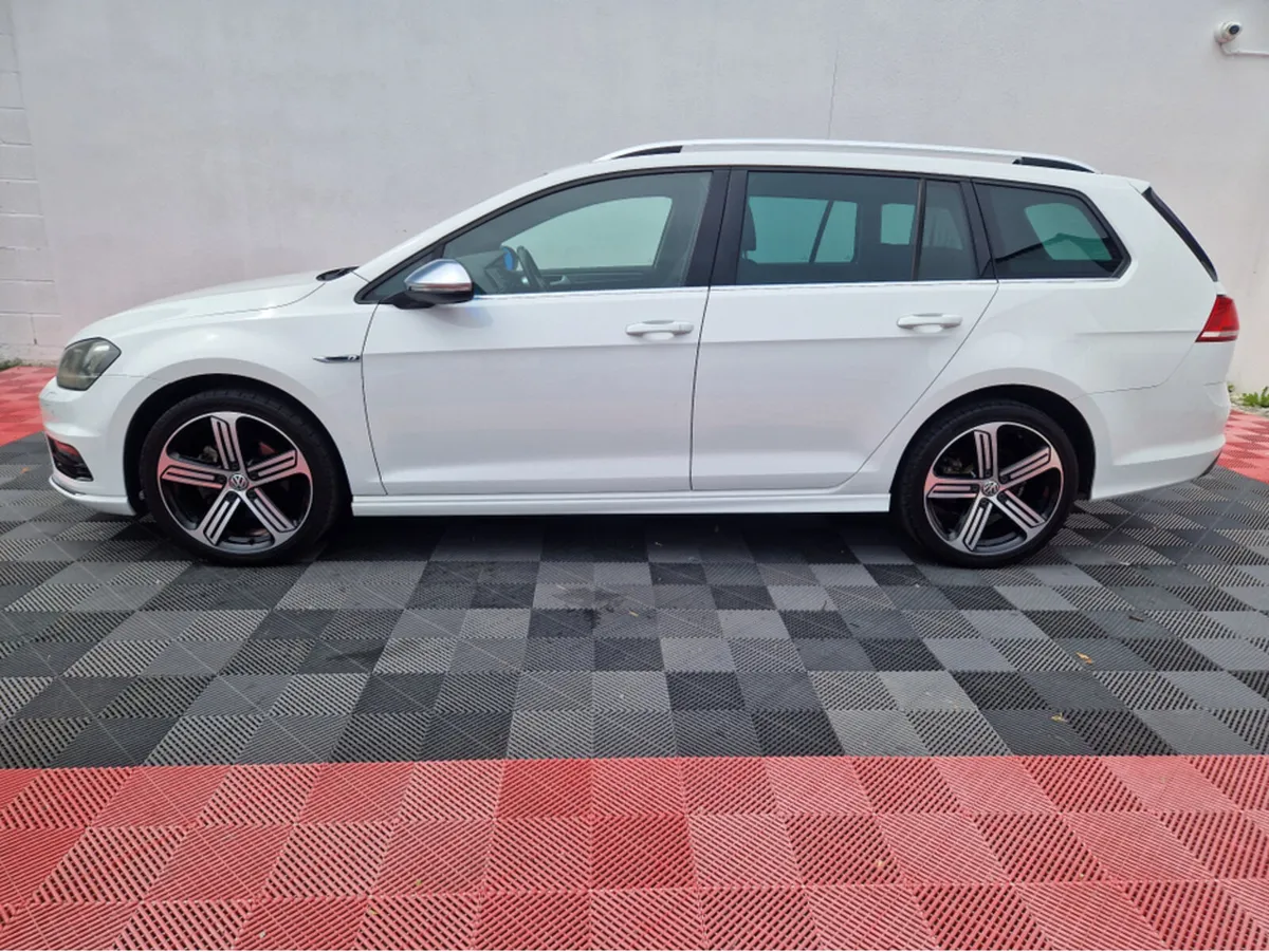 Volkswagen Golf *DEPOSIT NOW TAKEN* R-LINE ESTATE - Image 4