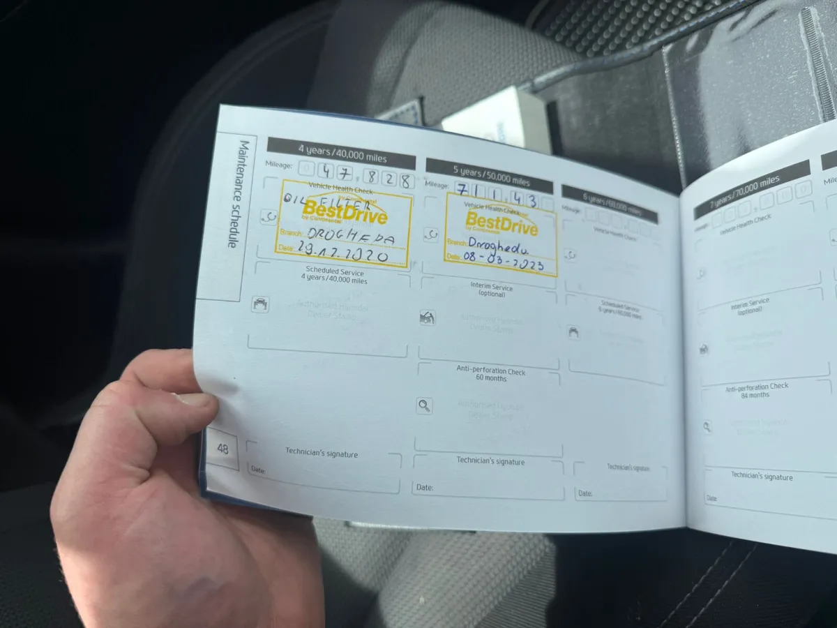 Hyundai i30 2016 Automatic - Image 3