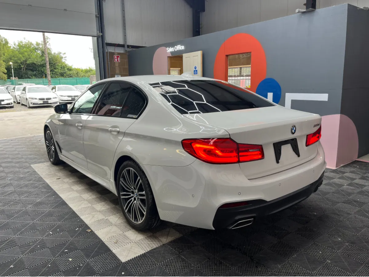 BMW 5-Series 523D M SPORT / 47k KMs / HEATED SEATS - Image 4
