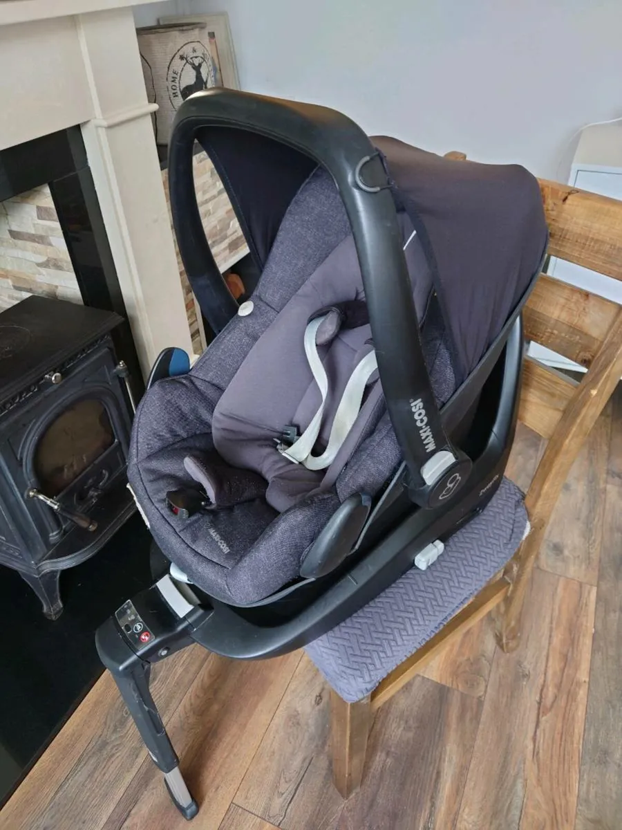 Maxi Cosi Pebble Plus, 2wayPearl and 2wayFix - Image 4