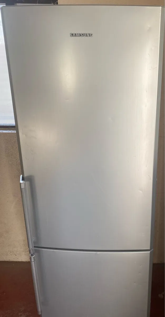 Samsung fridge - Image 1