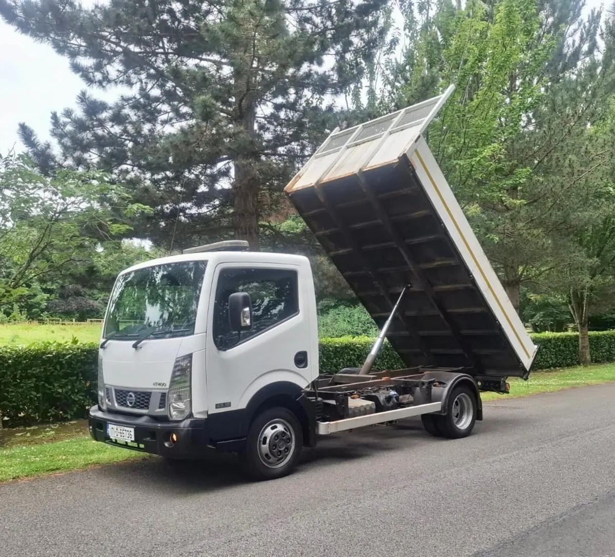 Nissan Cabstar TIPPER 4.5 Tonne 2017 DOE 7/25 - Image 3
