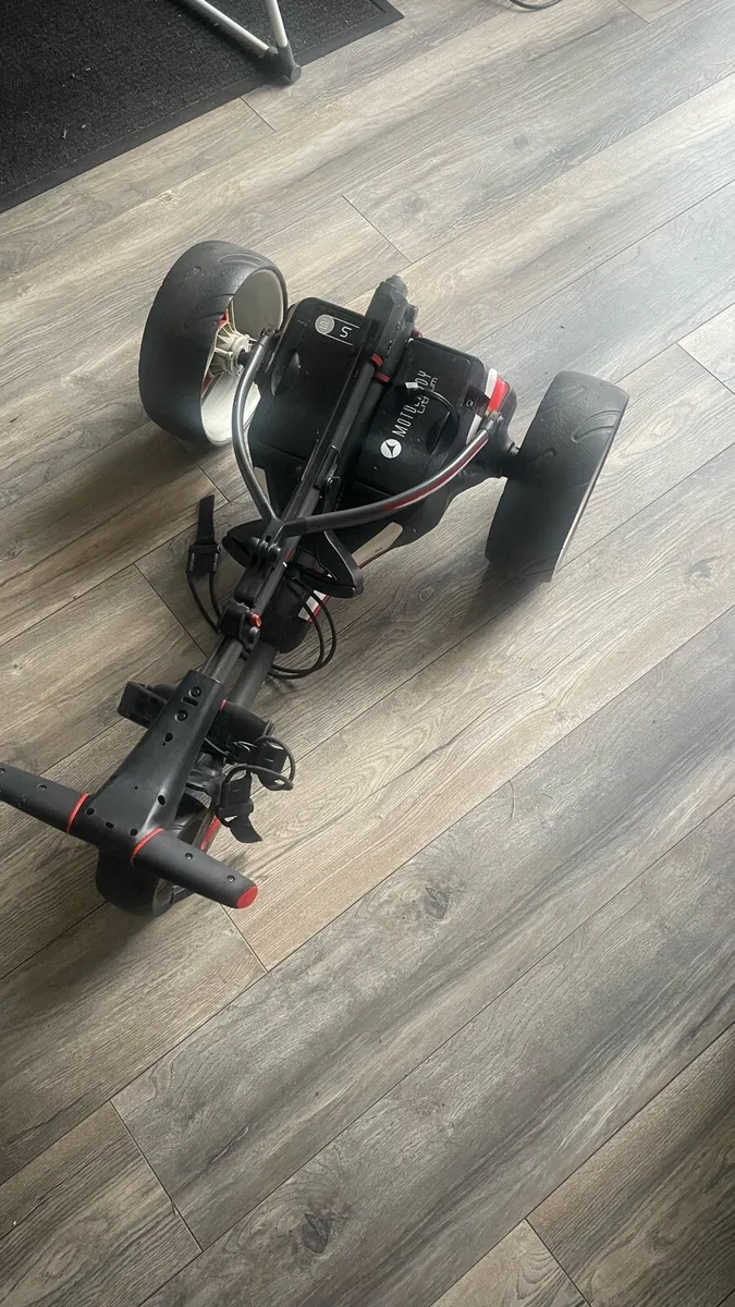 Motocadddy S1 electric golf trolley - Image 3