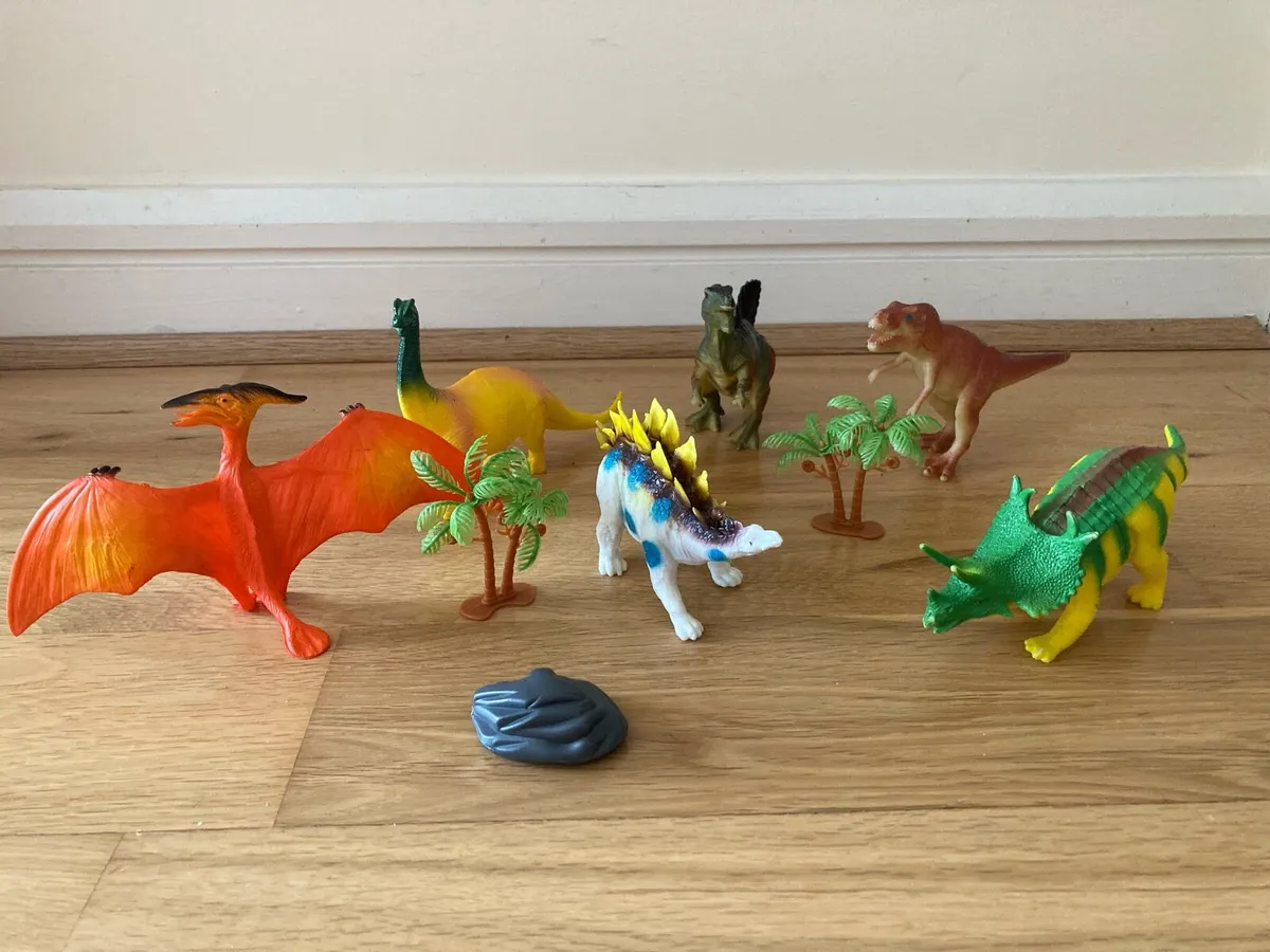 Dinosaur set