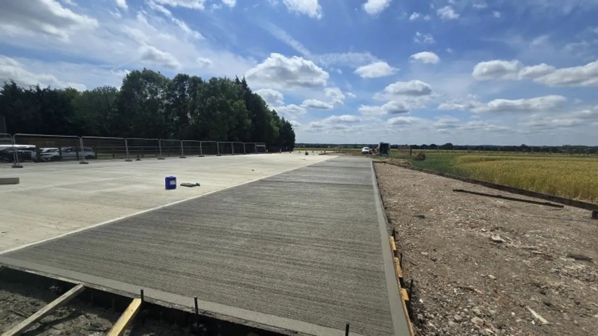 Concrete crew - Image 1