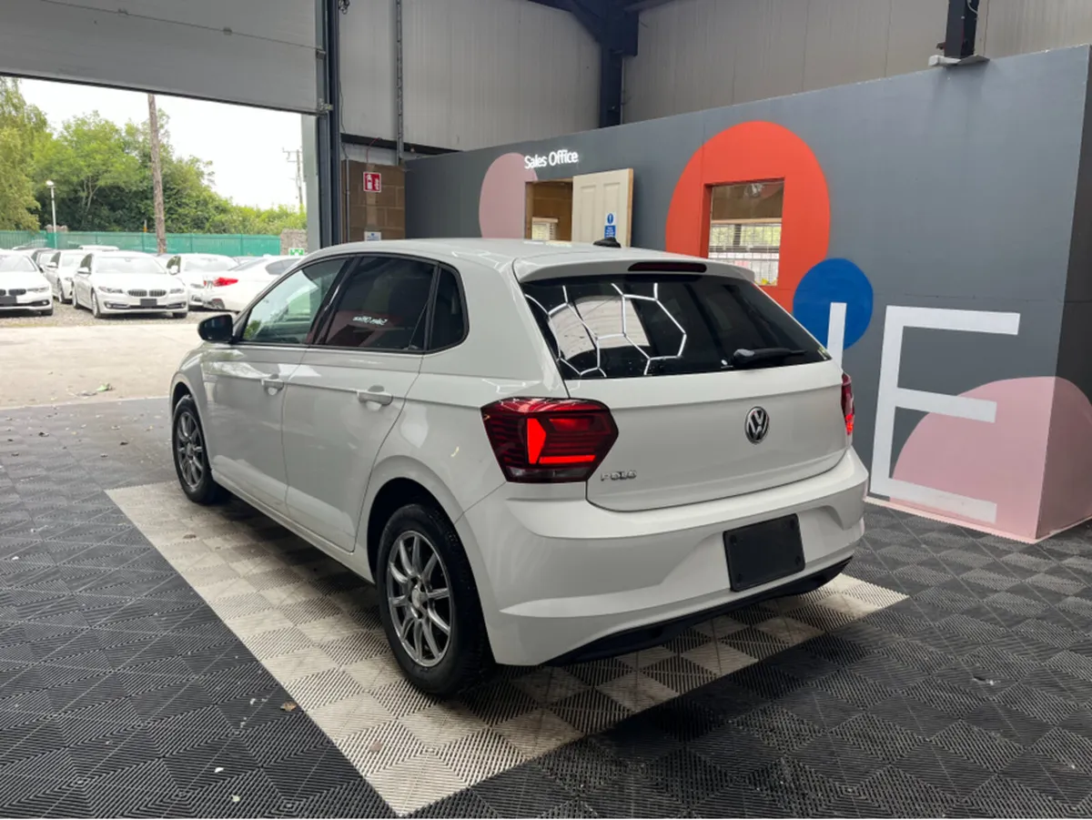 Volkswagen Polo 1.0 TSI COMFORT LINE / 60k KMs / R - Image 4