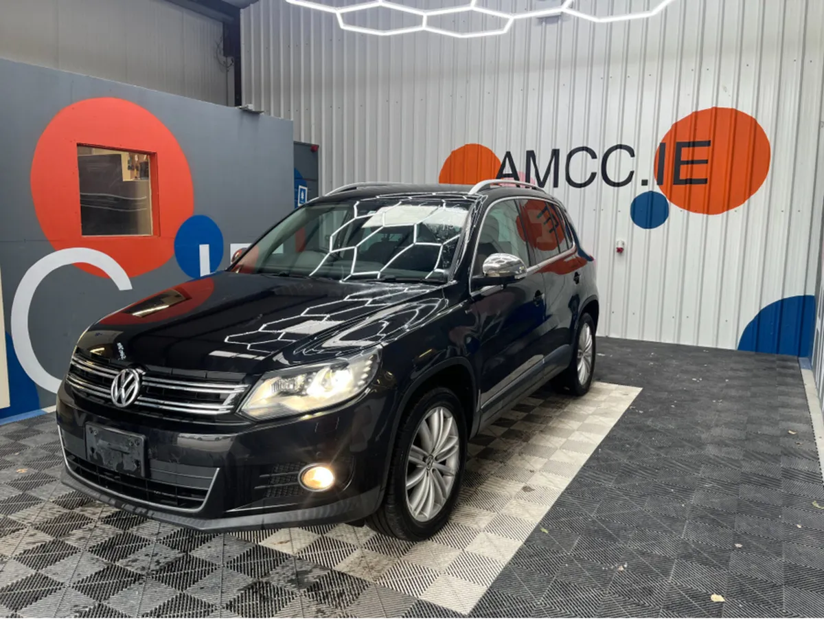 Volkswagen Tiguan 1.4 TSI / 106k KMs / REVERSE CAM - Image 3