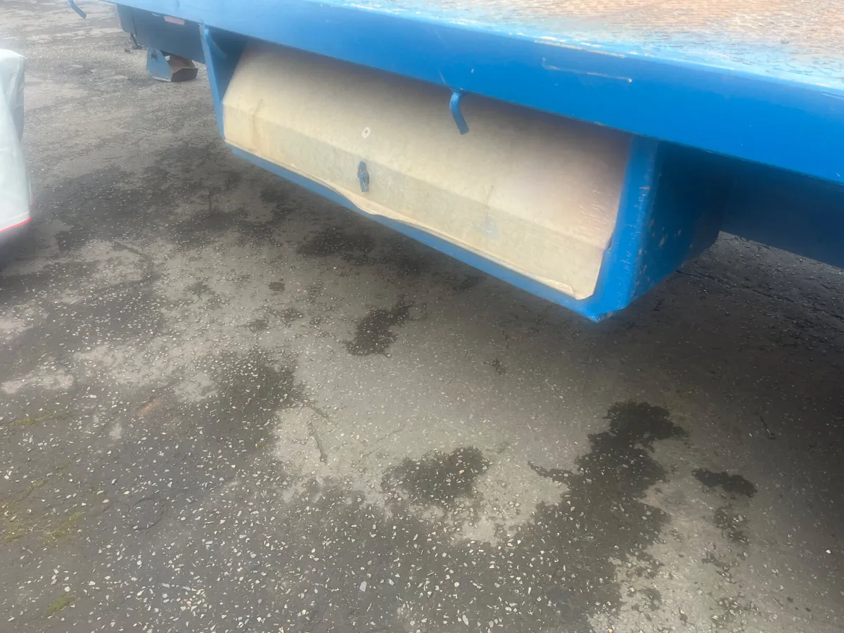 Used Kane 26Ft Bale Trailer - Image 4