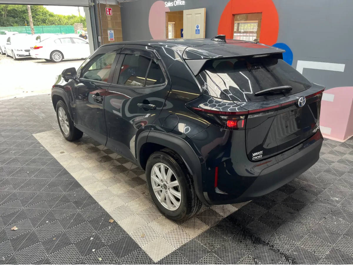 Toyota Yaris Cross 1.5 HYBRID / 58k KMs / REVERSE - Image 4