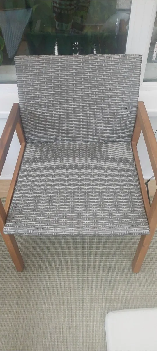 Wicker style garden set - Image 4