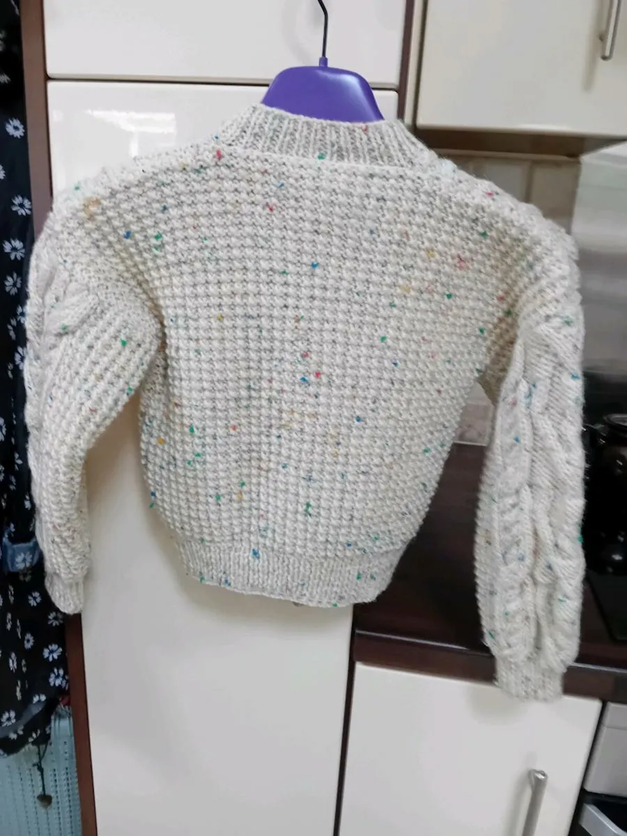 GIRLS ARRAN CARDIGAN NEW - Image 2