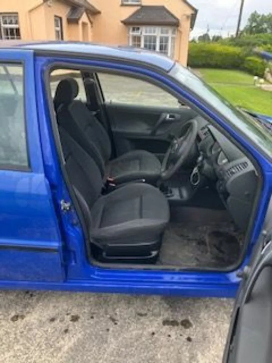Volkswagen Polo 2001 - Image 4
