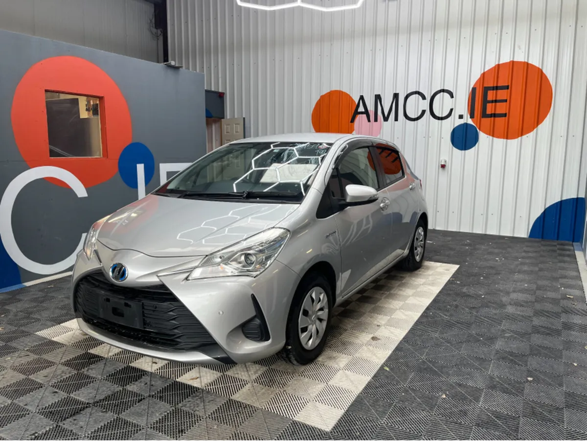 Toyota Vitz 1.5 HYBRID / 100k KMs / REVERSE CAMERA - Image 3