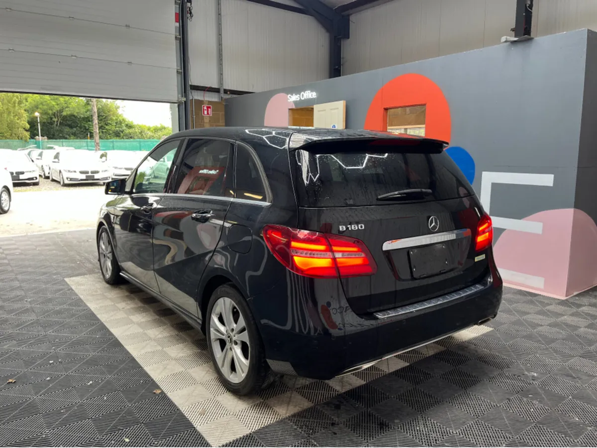 Mercedes-Benz B-Class B180 / 77k KMs / HEATED SEAT - Image 4