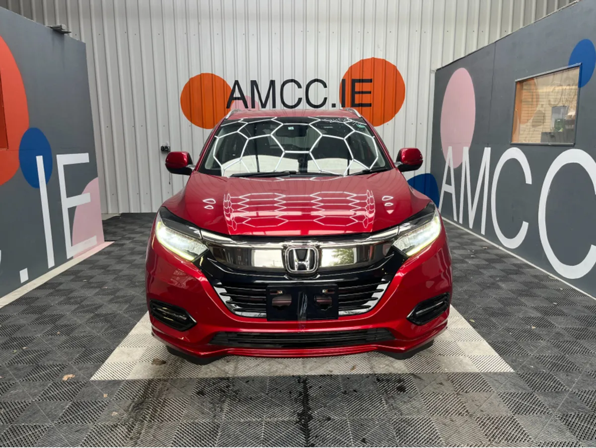 Honda Vezel 1.5 HYBRID / 89k KMs / HEATED SEATS , - Image 2
