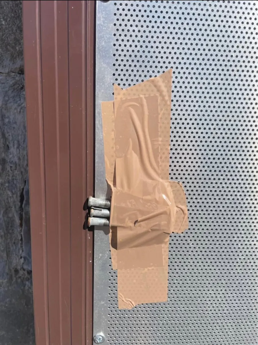 Door - Image 2