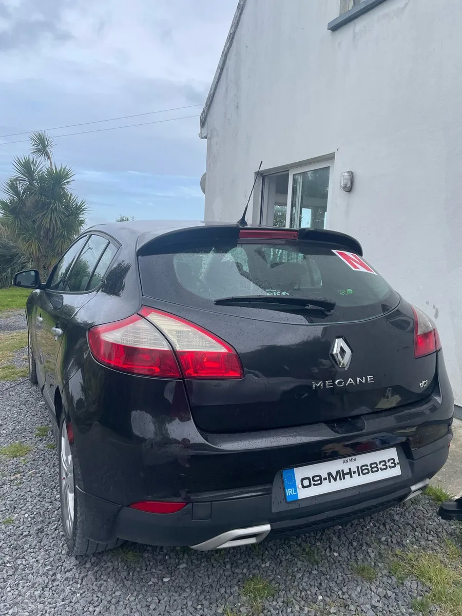 Car - Image 3