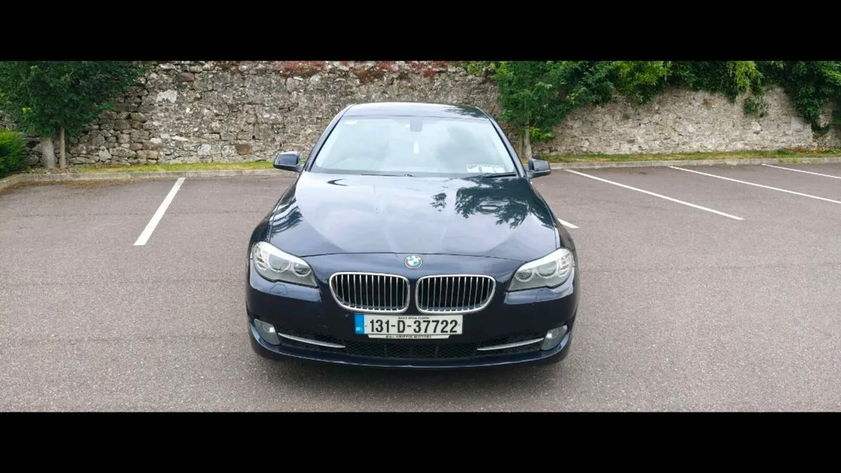 BMW 5 Series 520D - Image 2