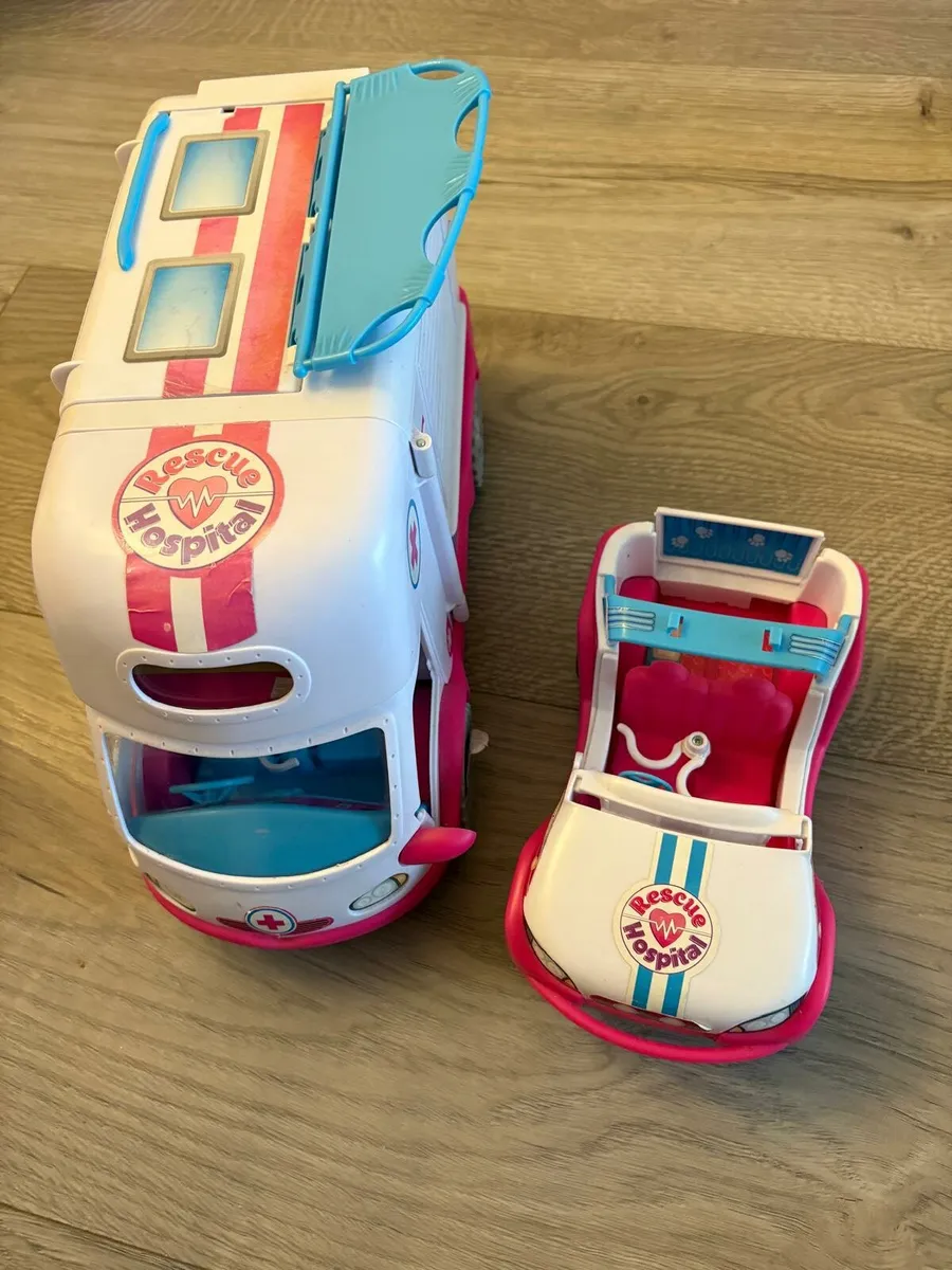 Rescue Hospital Vehicles - Image 4
