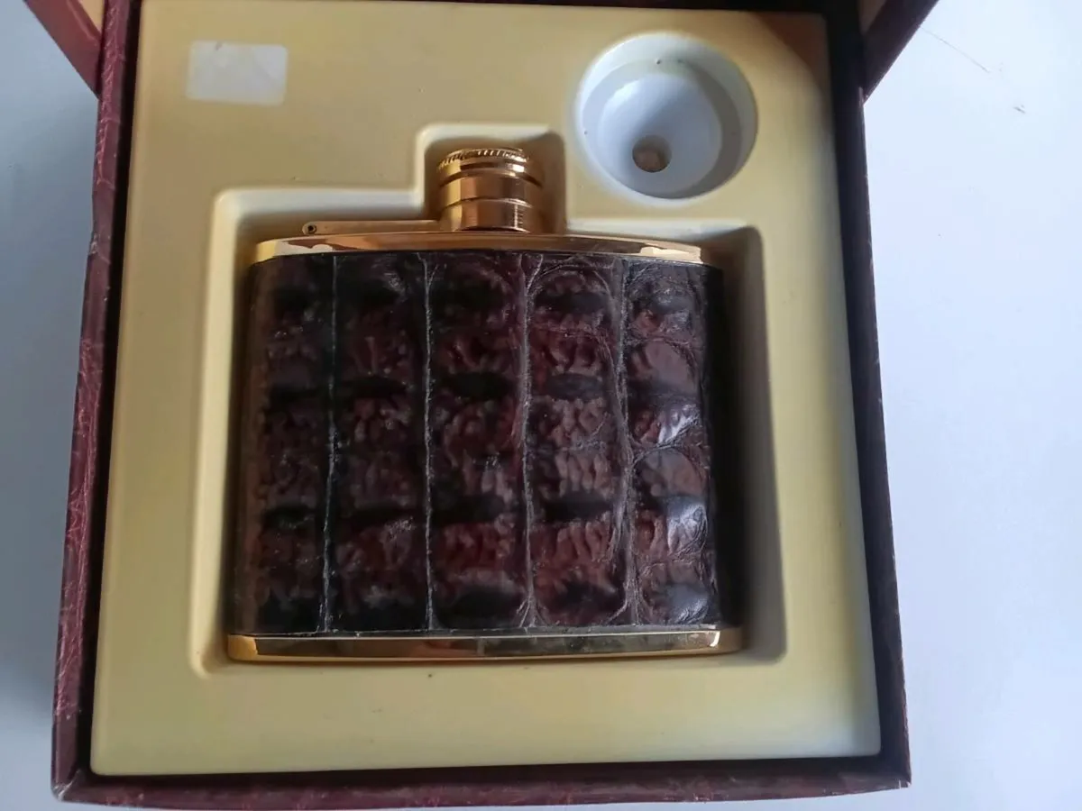 Vintage W.a. Gooldleather Flask - Stainless Steel - Image 4
