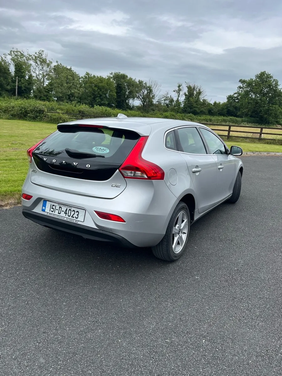 Volvo V40 - Image 3