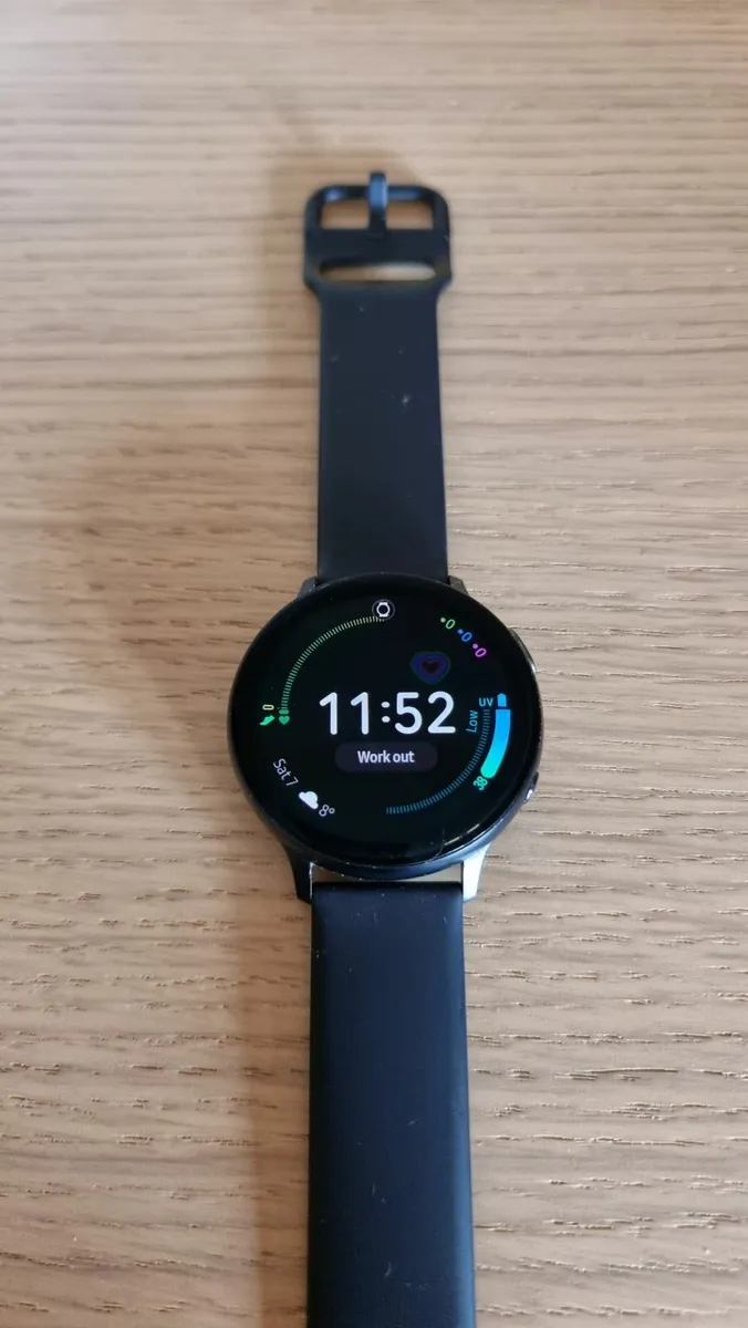 Smart watch for running - Samsung Galaxy Active 2 - Image 1