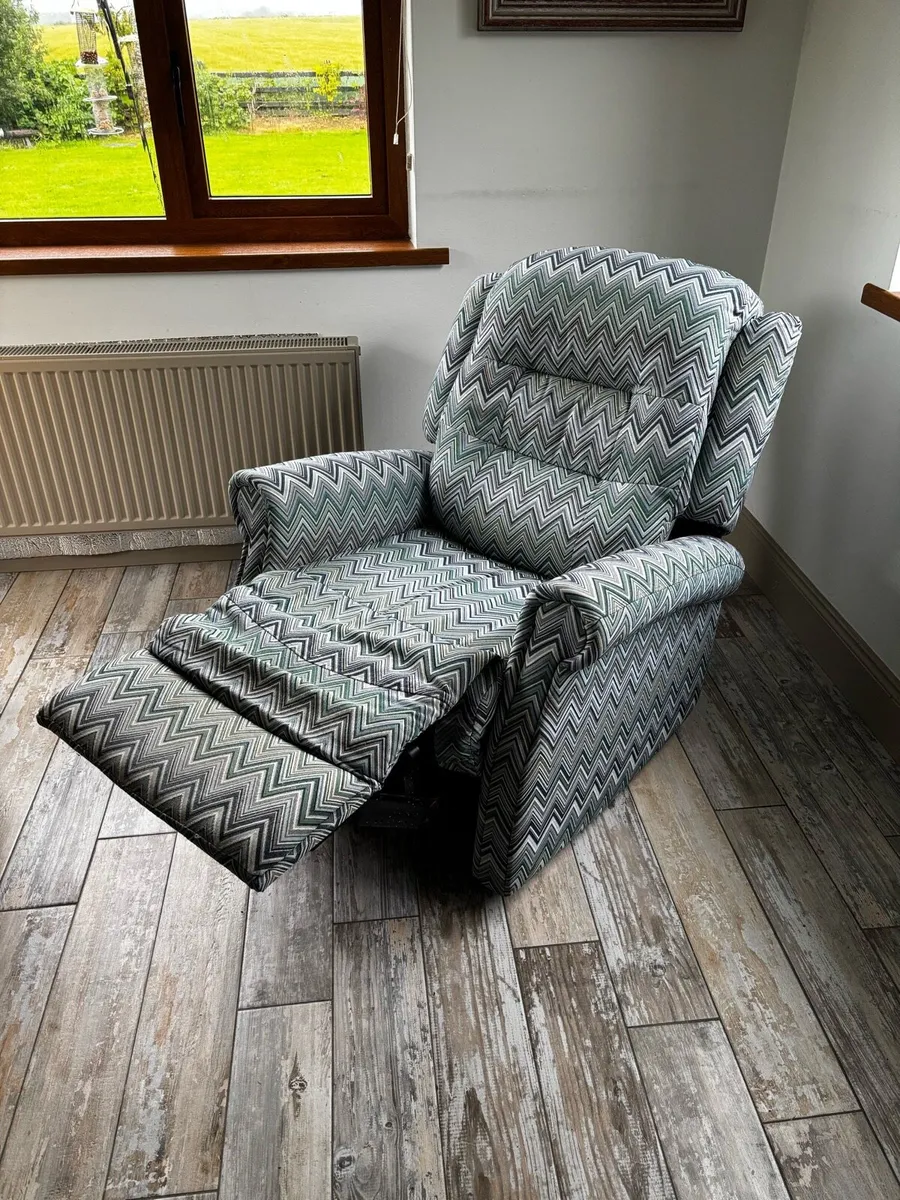 Comfortable Recliner Armchair - Image 2