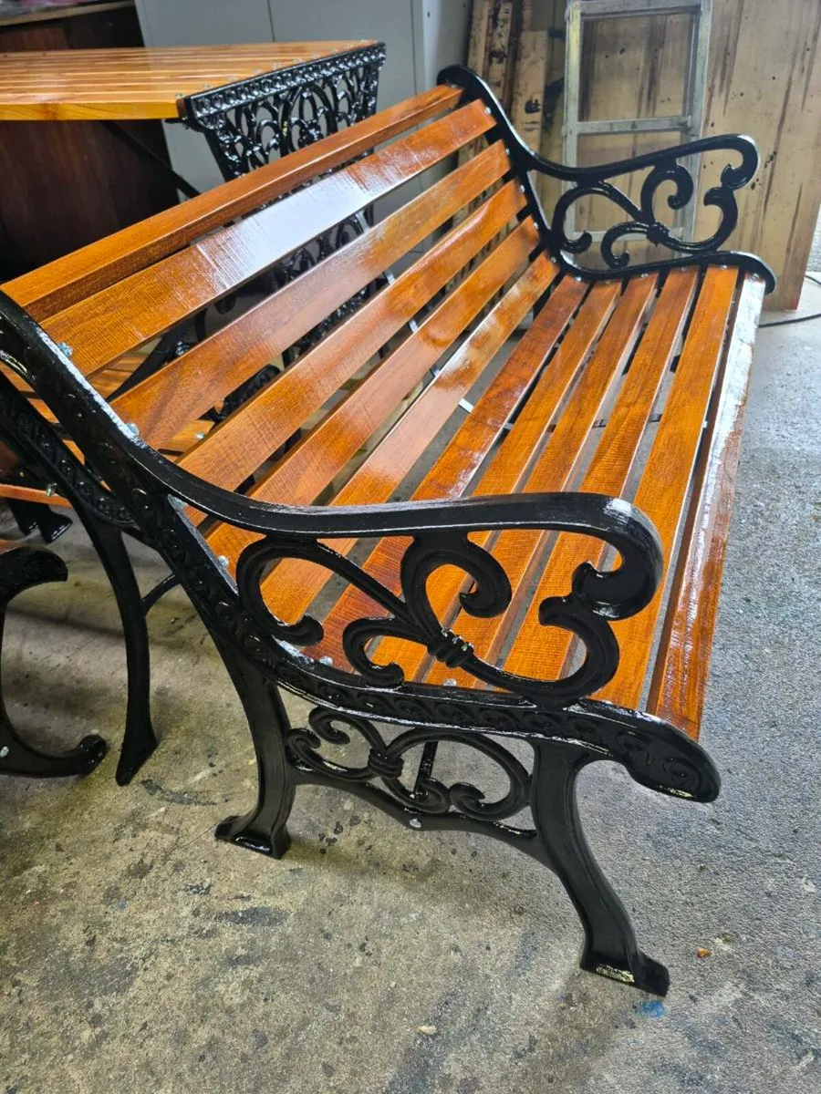 Cast iron Garden bench - Image 1