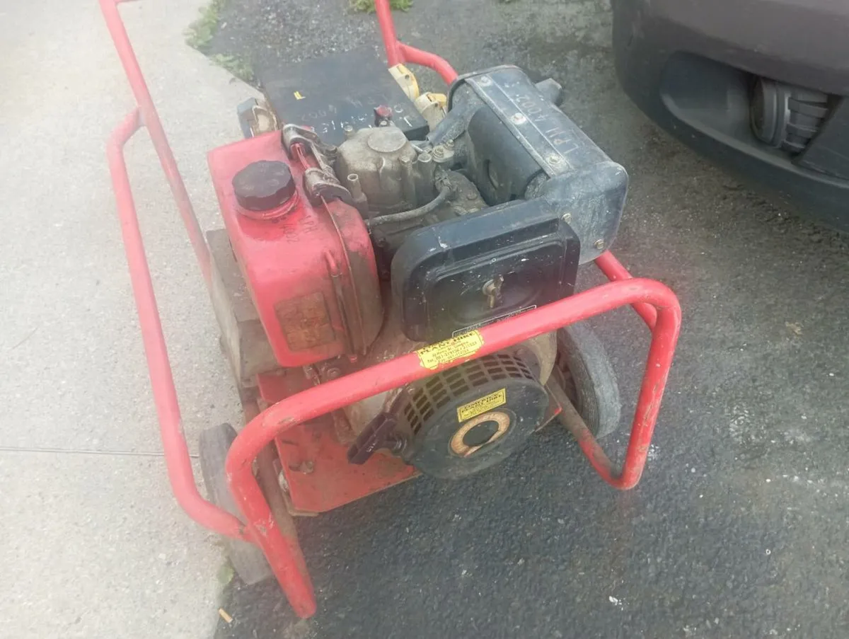 Shed clear out diesel generator and chain saw - Image 1
