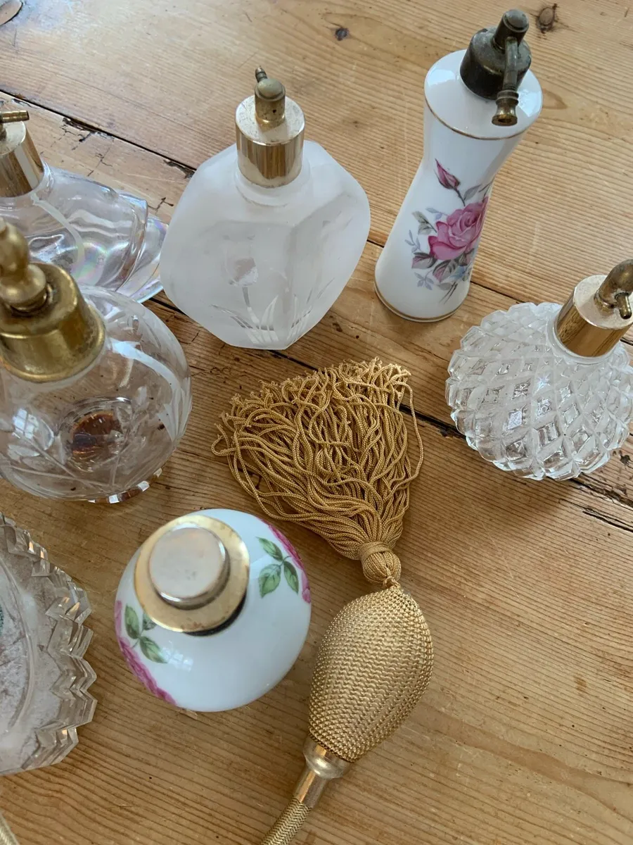 Lovely Selection of 9 Perfume sold as one lot - Image 3