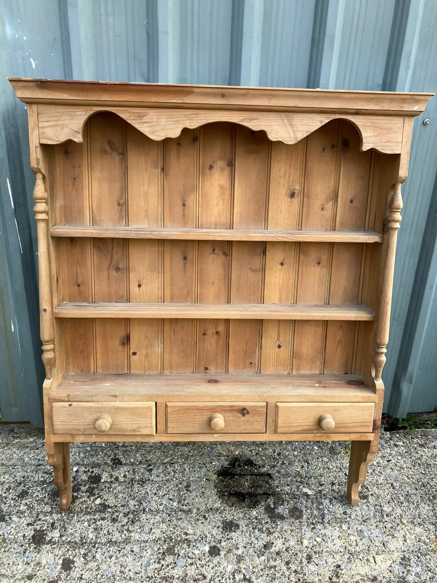 Dresser - Image 2