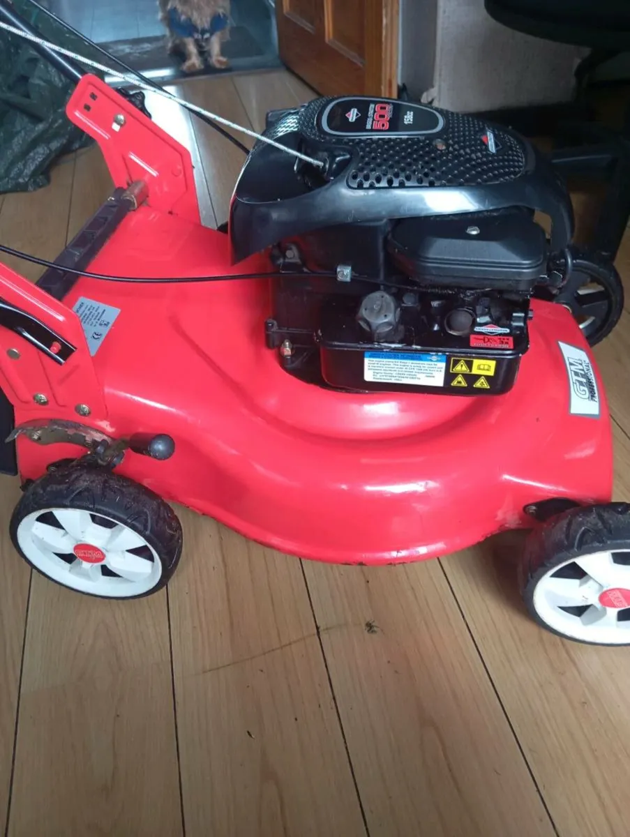 Petrol lawnmower - Image 3