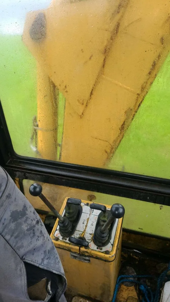 Ford digger 555 special - Image 3