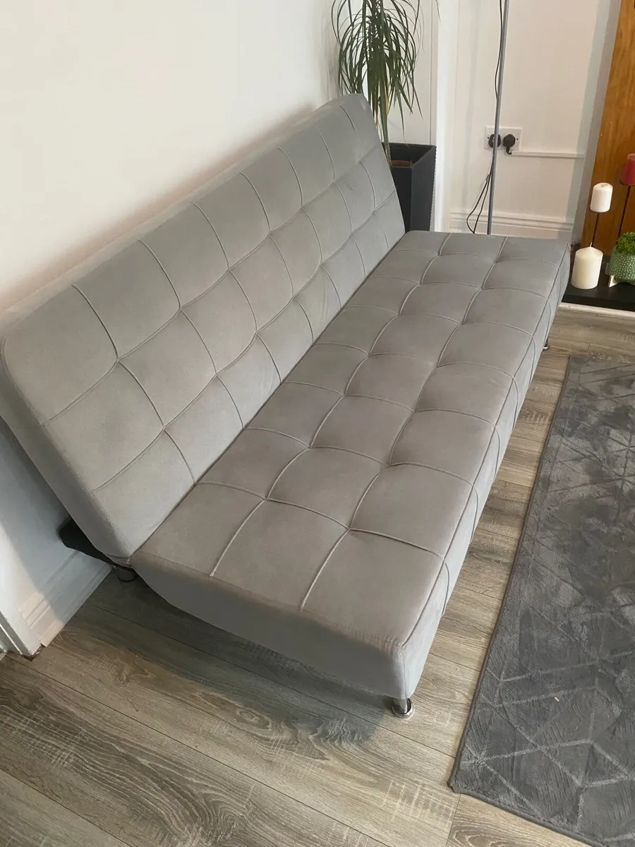 Couch - Image 3