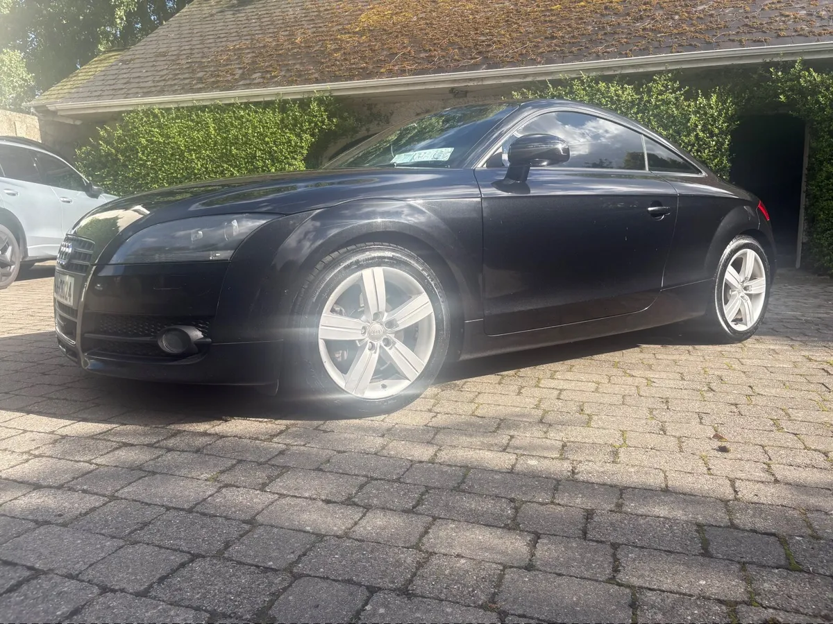 Car - Image 2