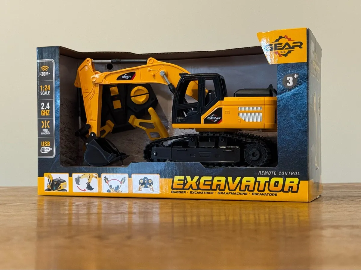 Remote Control Excavator - Image 1