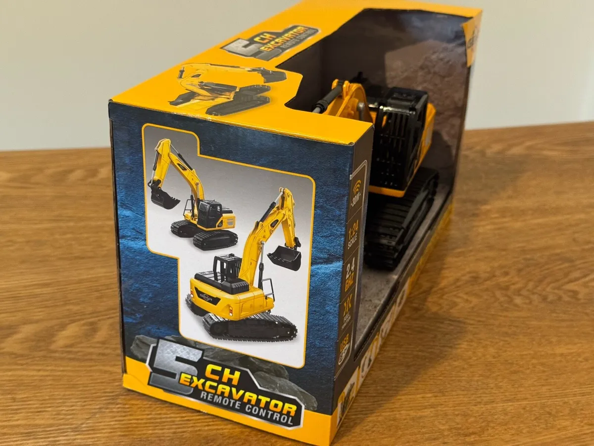 Remote Control Excavator - Image 4