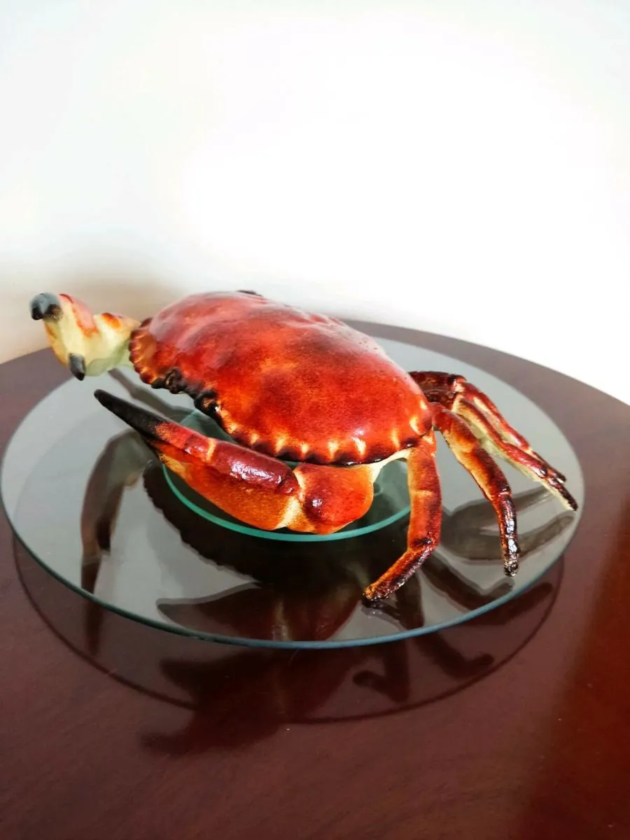 Hand painted Cast Iron CRAB SCULPTURE trinket box. - Image 2