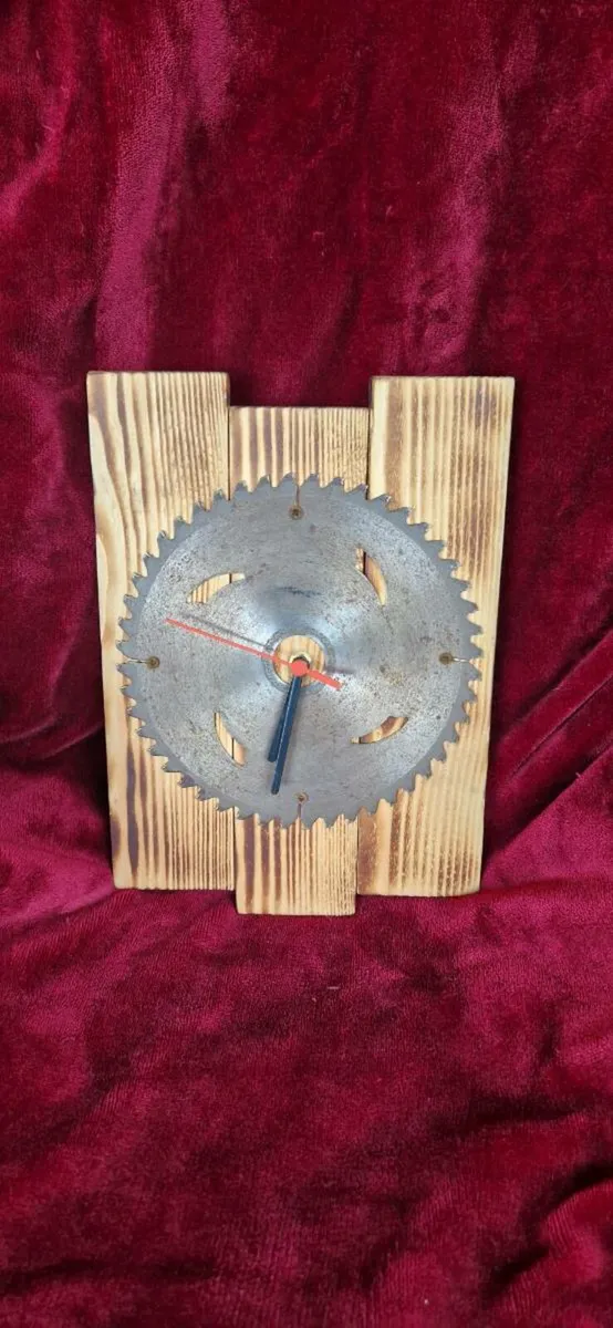 Pallet Wall Clock - Image 1