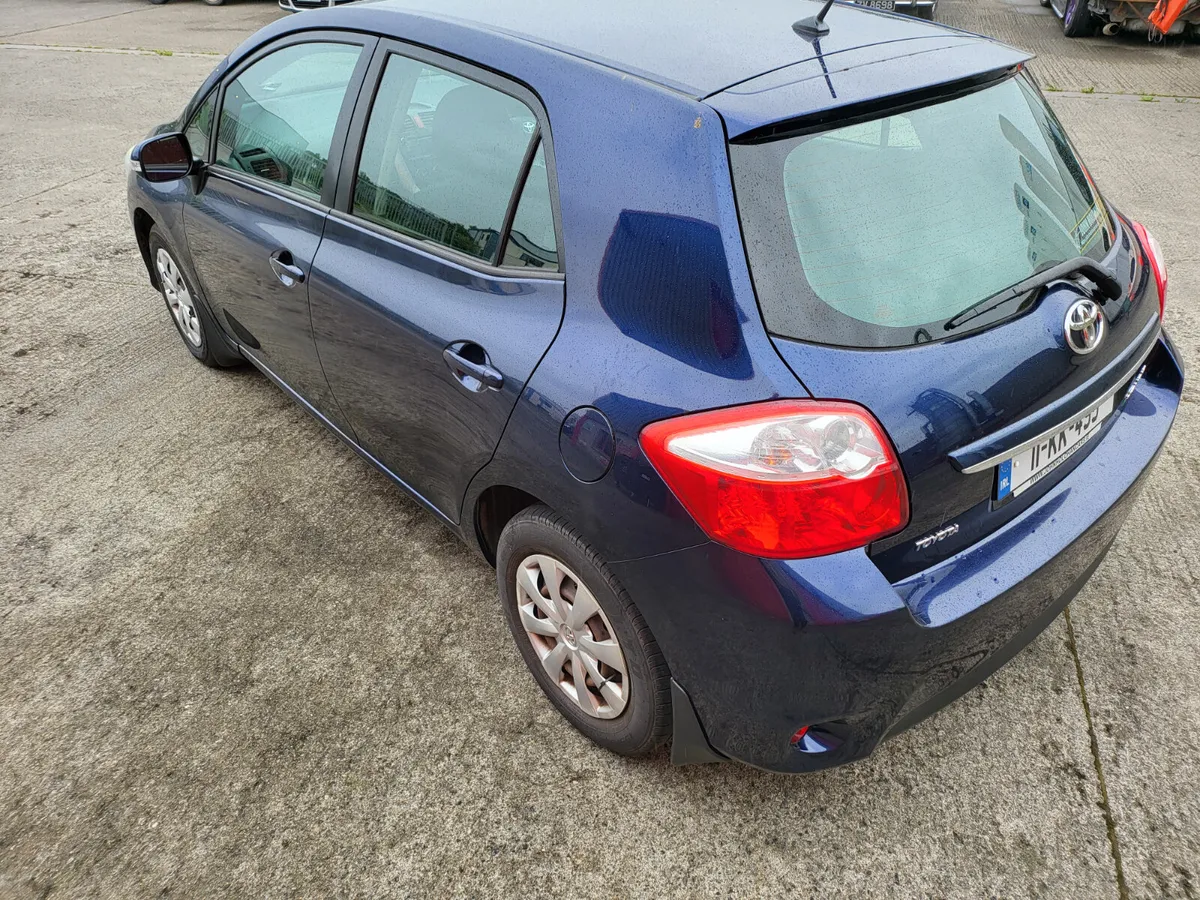 Toyota Auris 2011 - Image 3