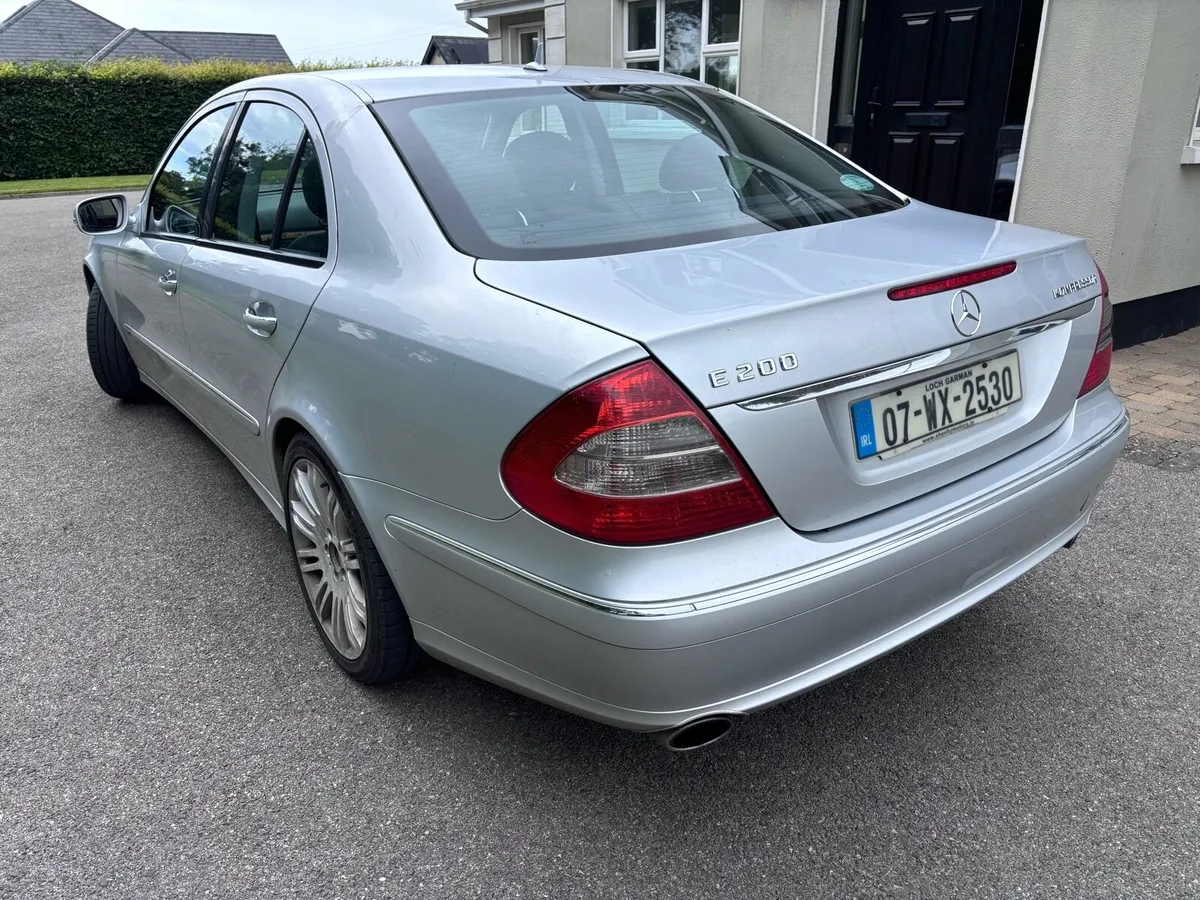Mercedes e200 kompressor Deposit taken now - Image 3