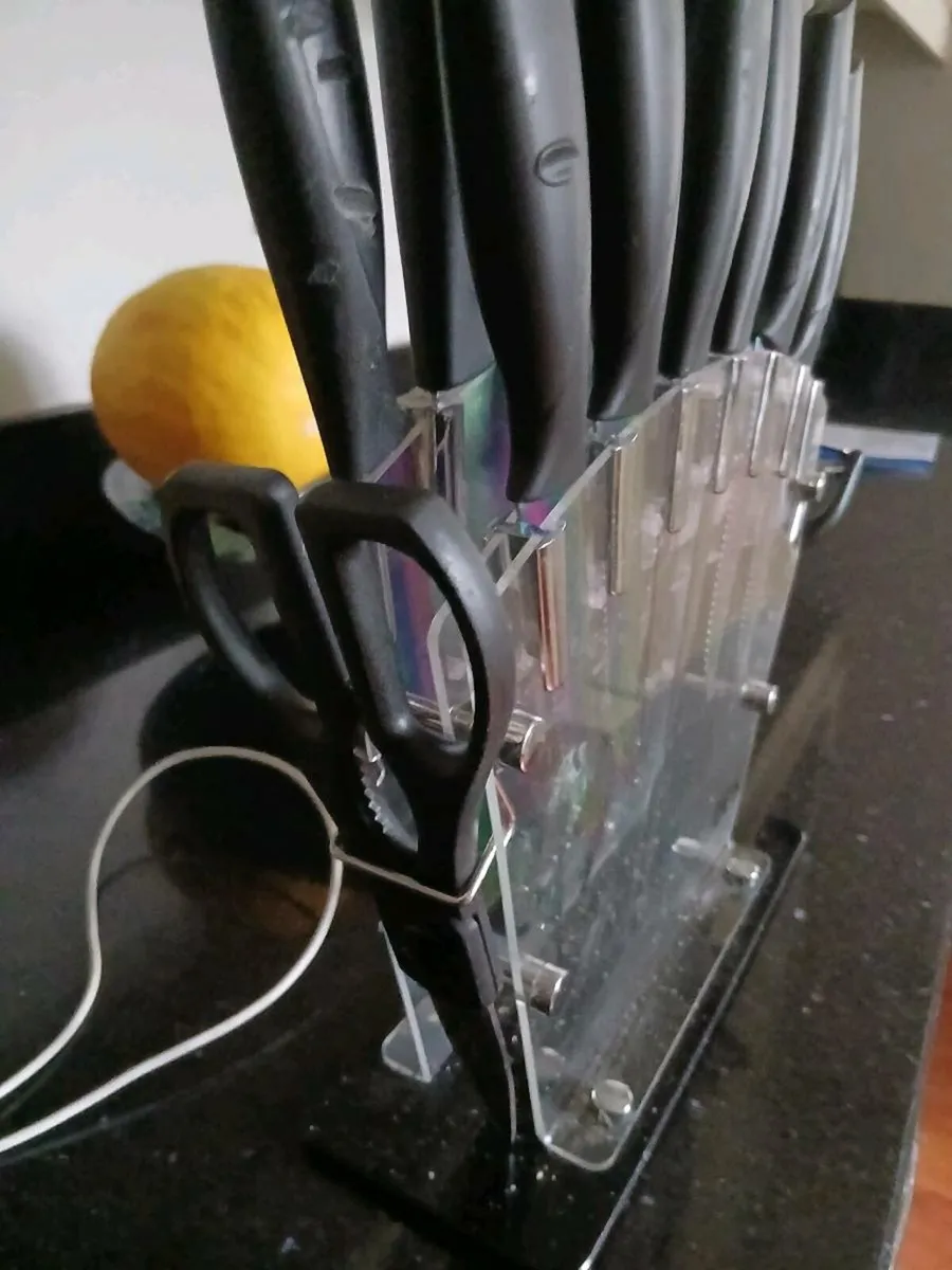 Knife holder - Image 2