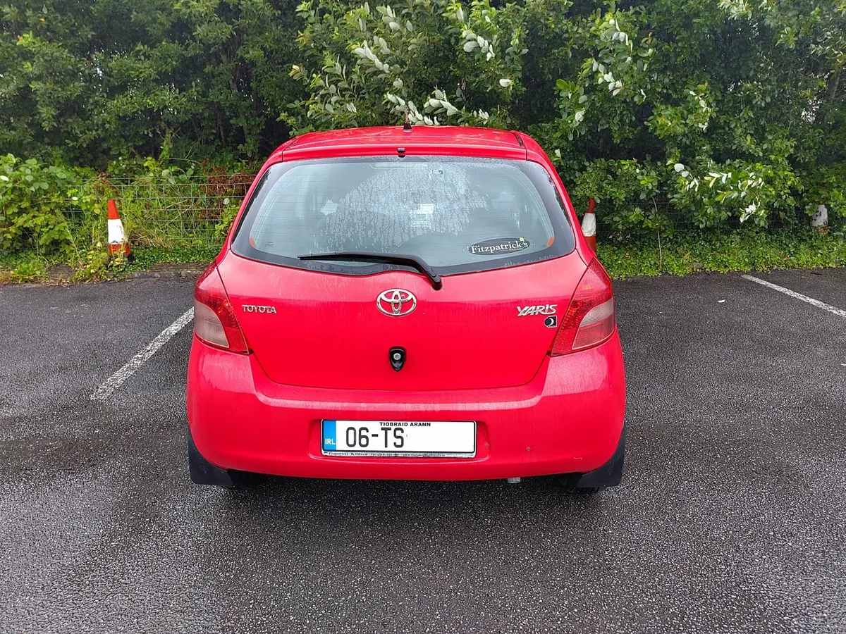 Toyota Yaris 2006 - Image 3