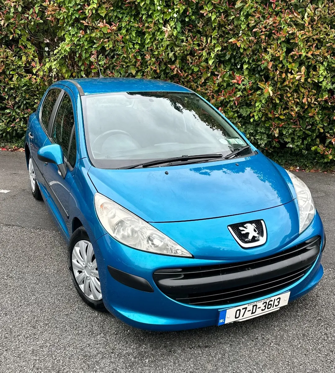 Beautiful Peugeot 207 1.4 petrol - Image 3