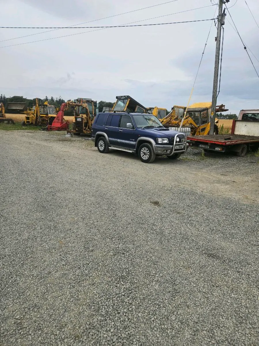 Isuzu  trooper - Image 1