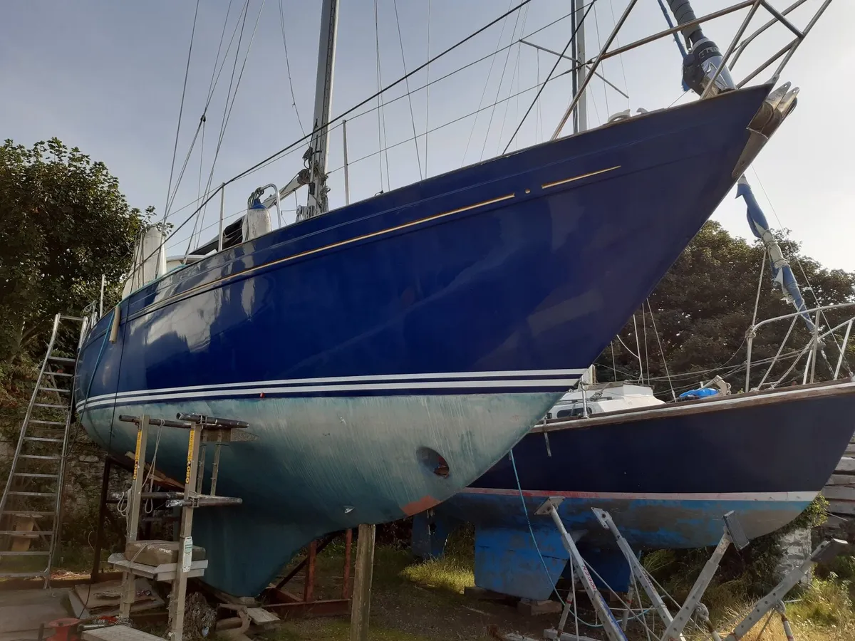 Nicholson 40 saloon deck - Image 1