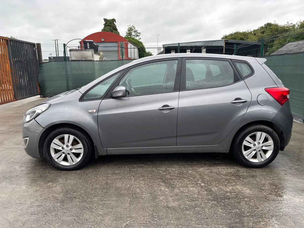 132 Hyundai ix20 Very light damage Drive Home - Image 3