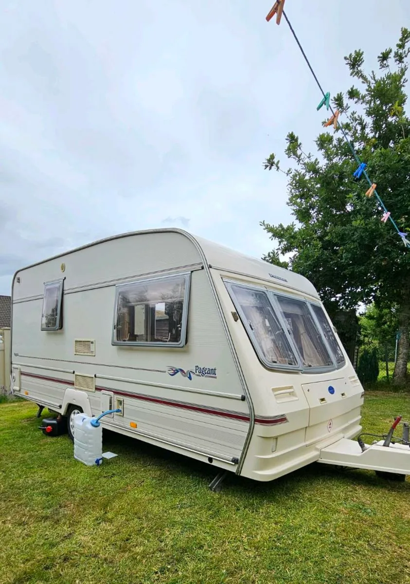2/3 Berth Bailey Caravan for sale - Image 3