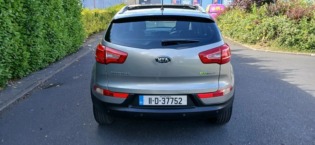 2011 kia sportage nct 1/26 tax 7/25 - Image 3