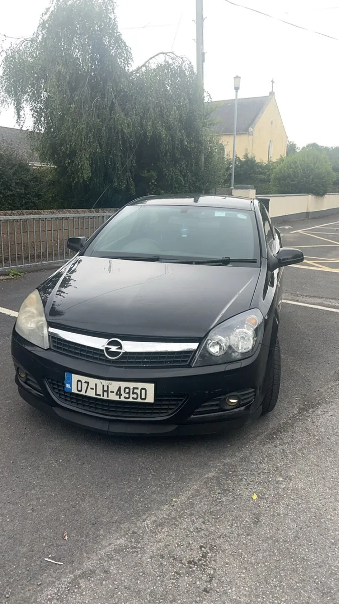07 Opel Astra - Image 1